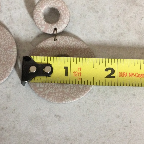 NWT tan print double circle 2.5” drop earrings - Picture 6 of 7